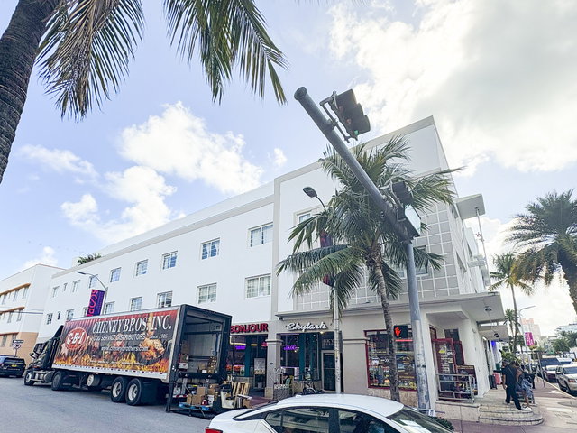 The Skylark Condo photo 2